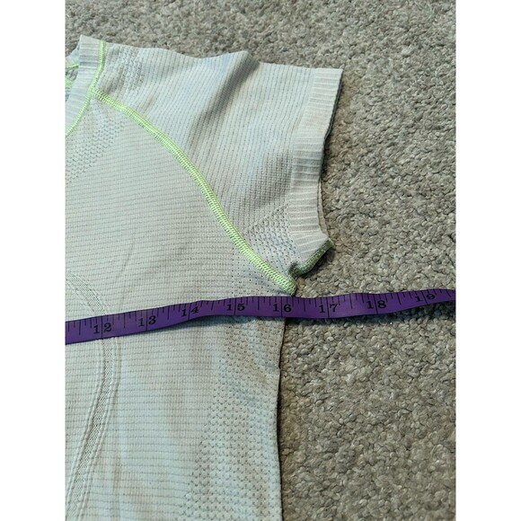 Lululemon Swiftly Tech Short-Sleeve T Shirt - Light Gray/neon - Size 6 Lulu - Picture 2 of 7